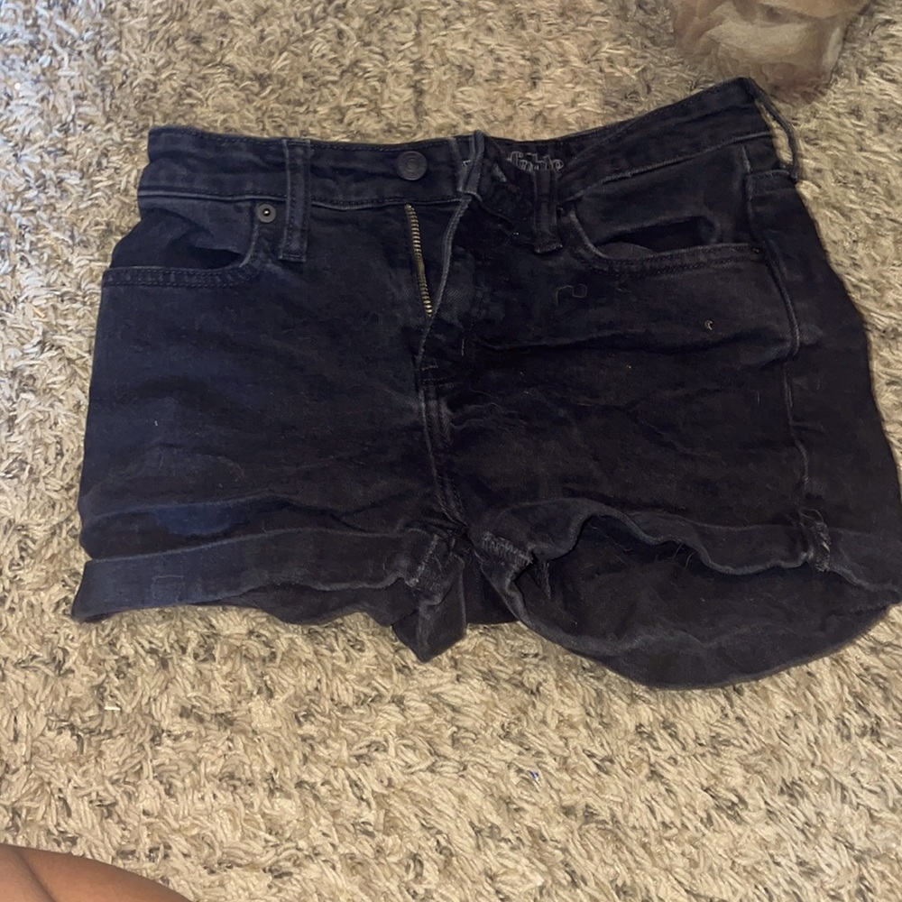 Black, 00